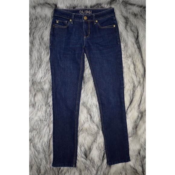 DL1961 'Angel' Skinny Ankle Jeans - Picture 3 of 7